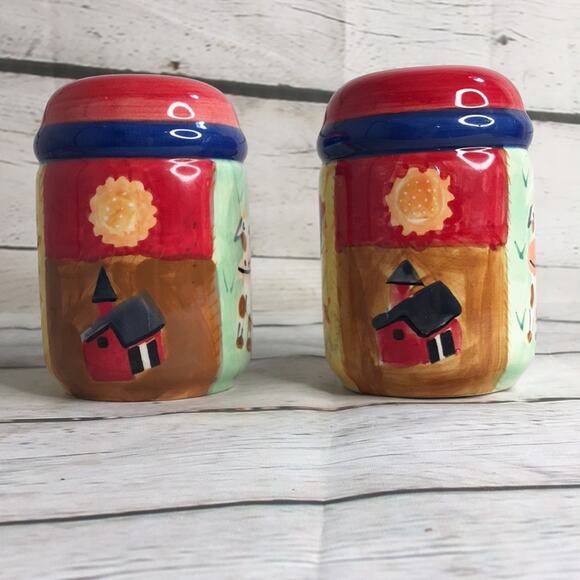 HausenWare Farmyard Animals Salt & Pepper Shakers Set Designed by Sally Noll - Picture 2 of 10